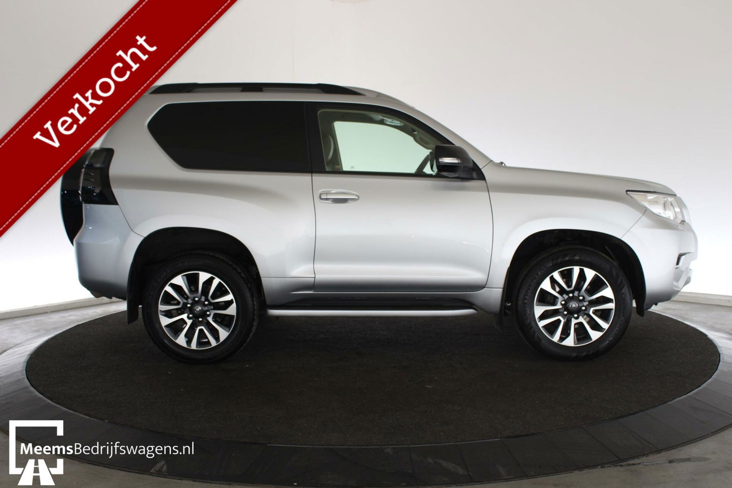 Toyota Land Cruiser 2.8 D-4D-F Professional - CARPLAY UNIEK!