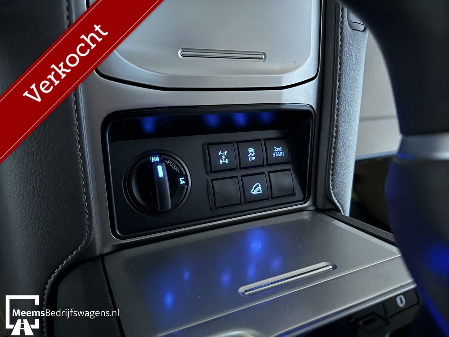 Toyota Land Cruiser 2.8 D-4D-F Professional - CARPLAY UNIEK!