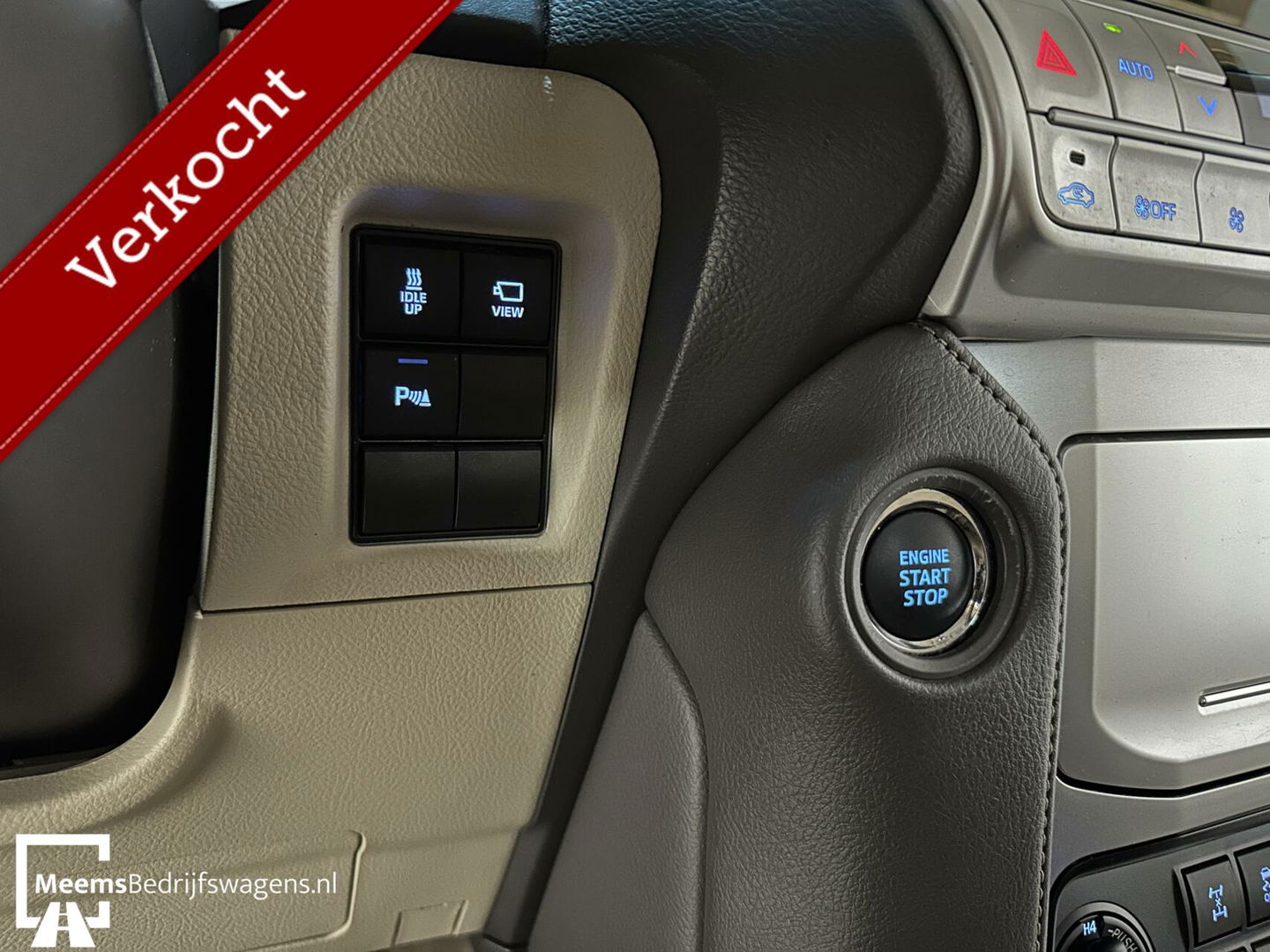 Toyota Land Cruiser 2.8 D-4D-F Professional - CARPLAY UNIEK!