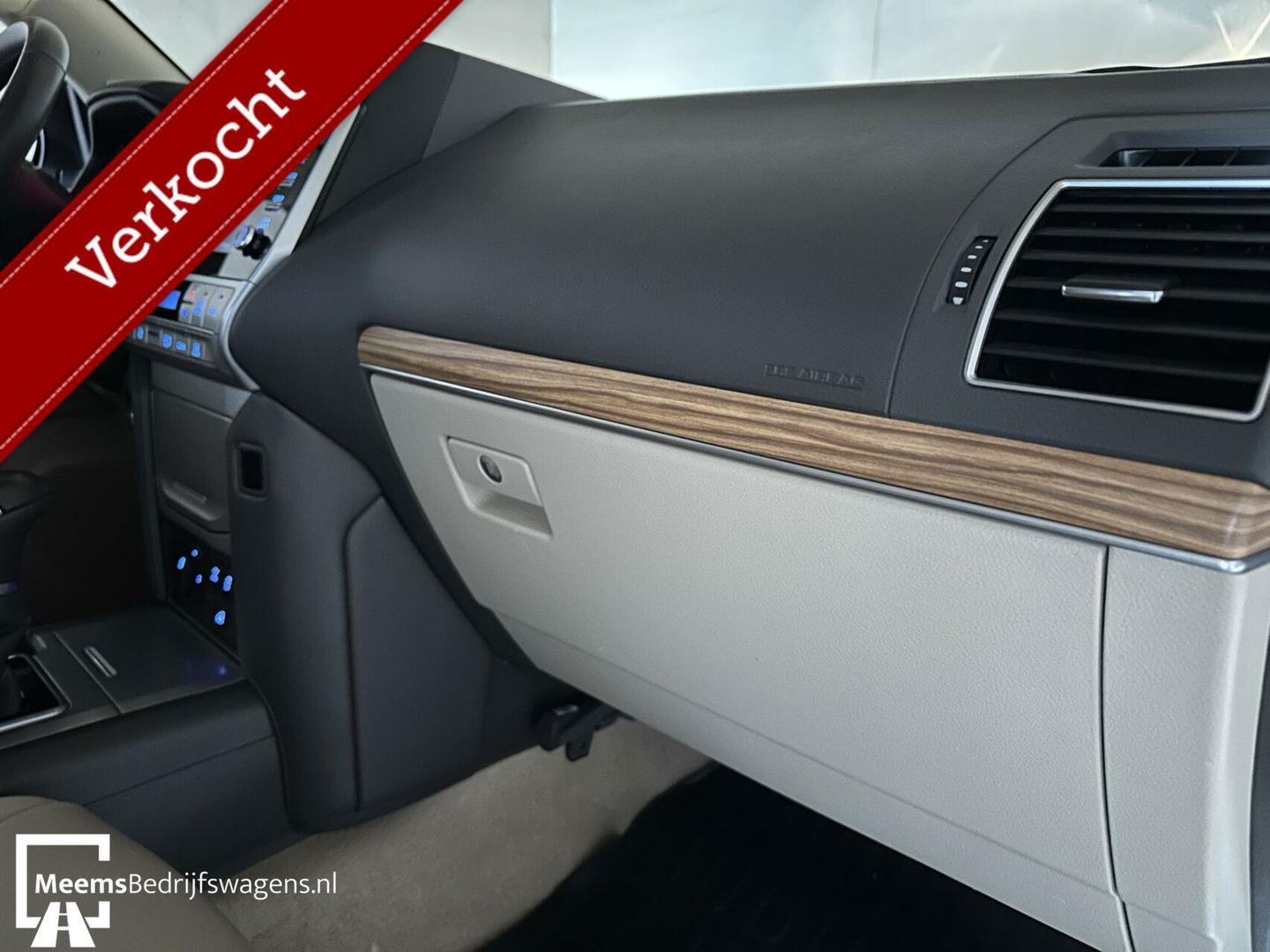 Toyota Land Cruiser 2.8 D-4D-F Professional - CARPLAY UNIEK!