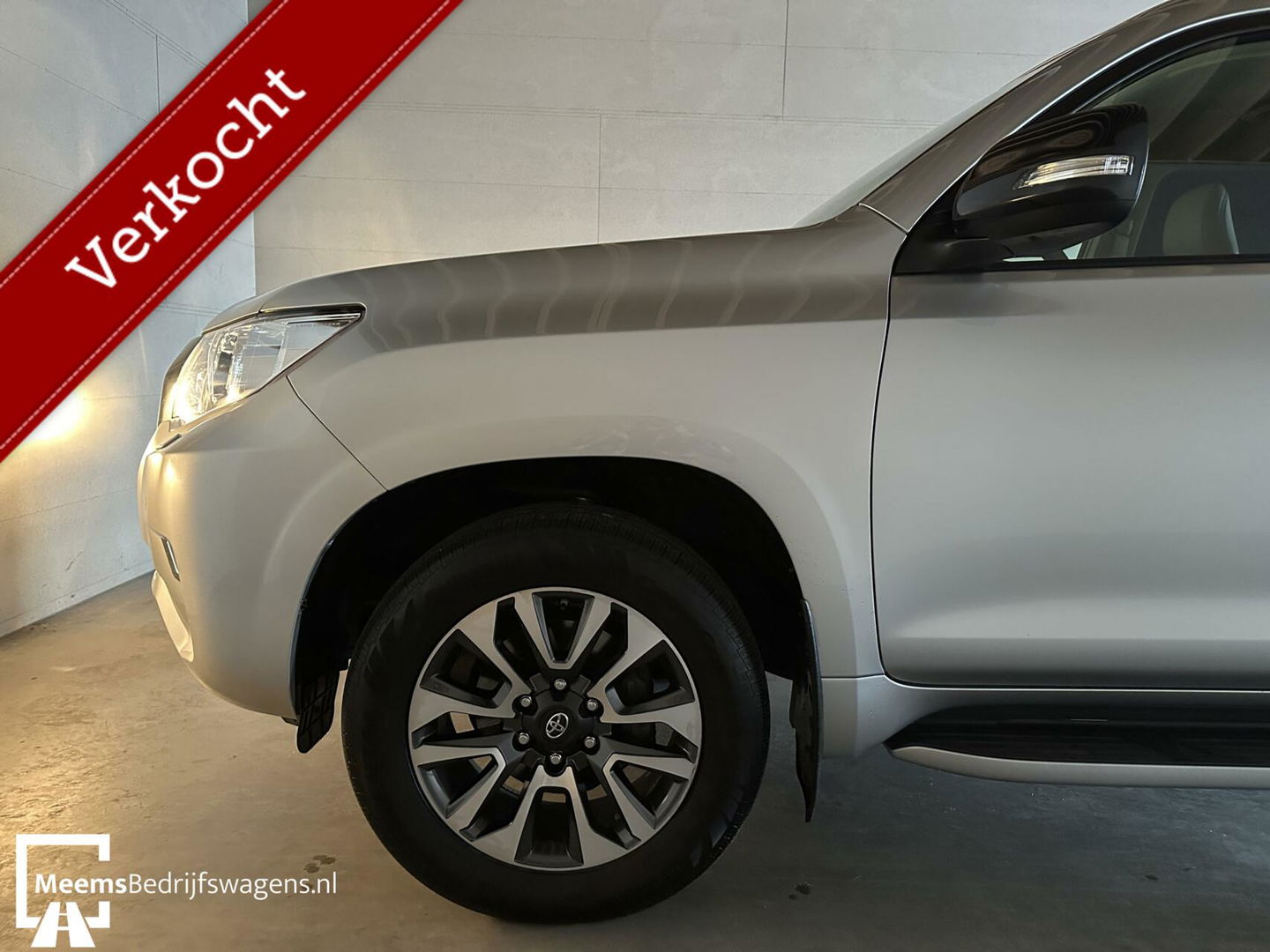Toyota Land Cruiser 2.8 D-4D-F Professional - CARPLAY UNIEK!