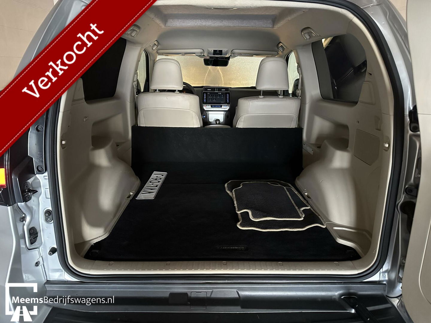 Toyota Land Cruiser 2.8 D-4D-F Professional - CARPLAY UNIEK!