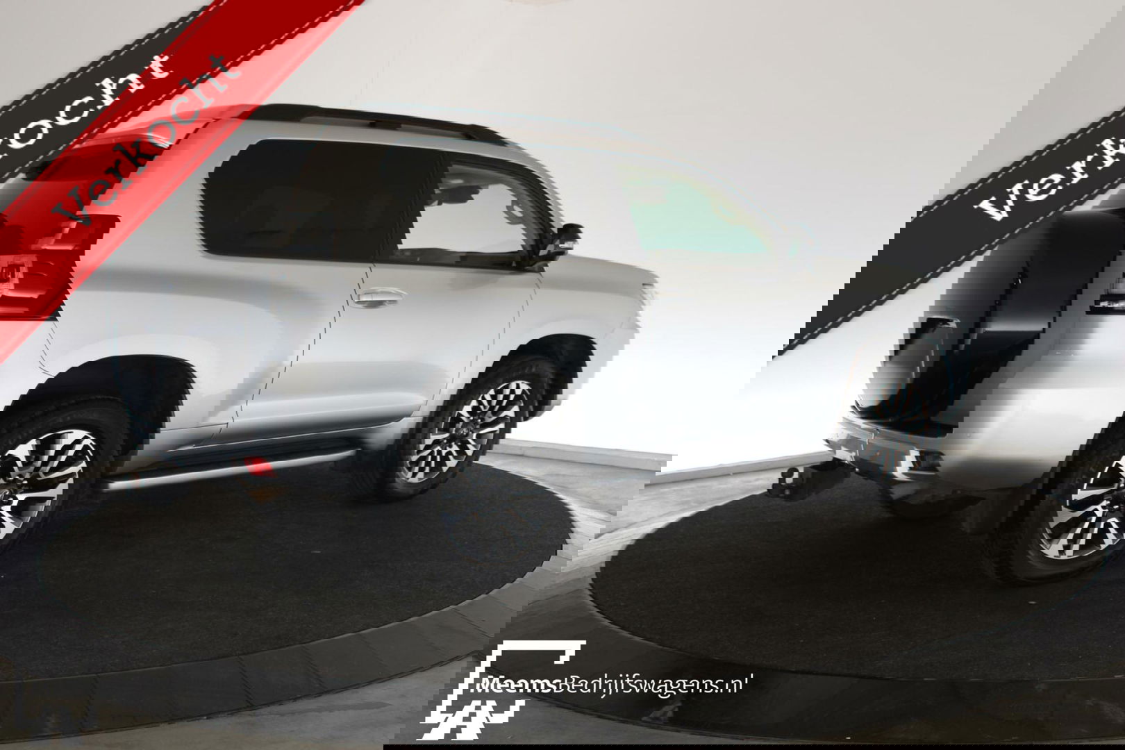 Toyota Land Cruiser 2.8 D-4D-F Professional - CARPLAY UNIEK!