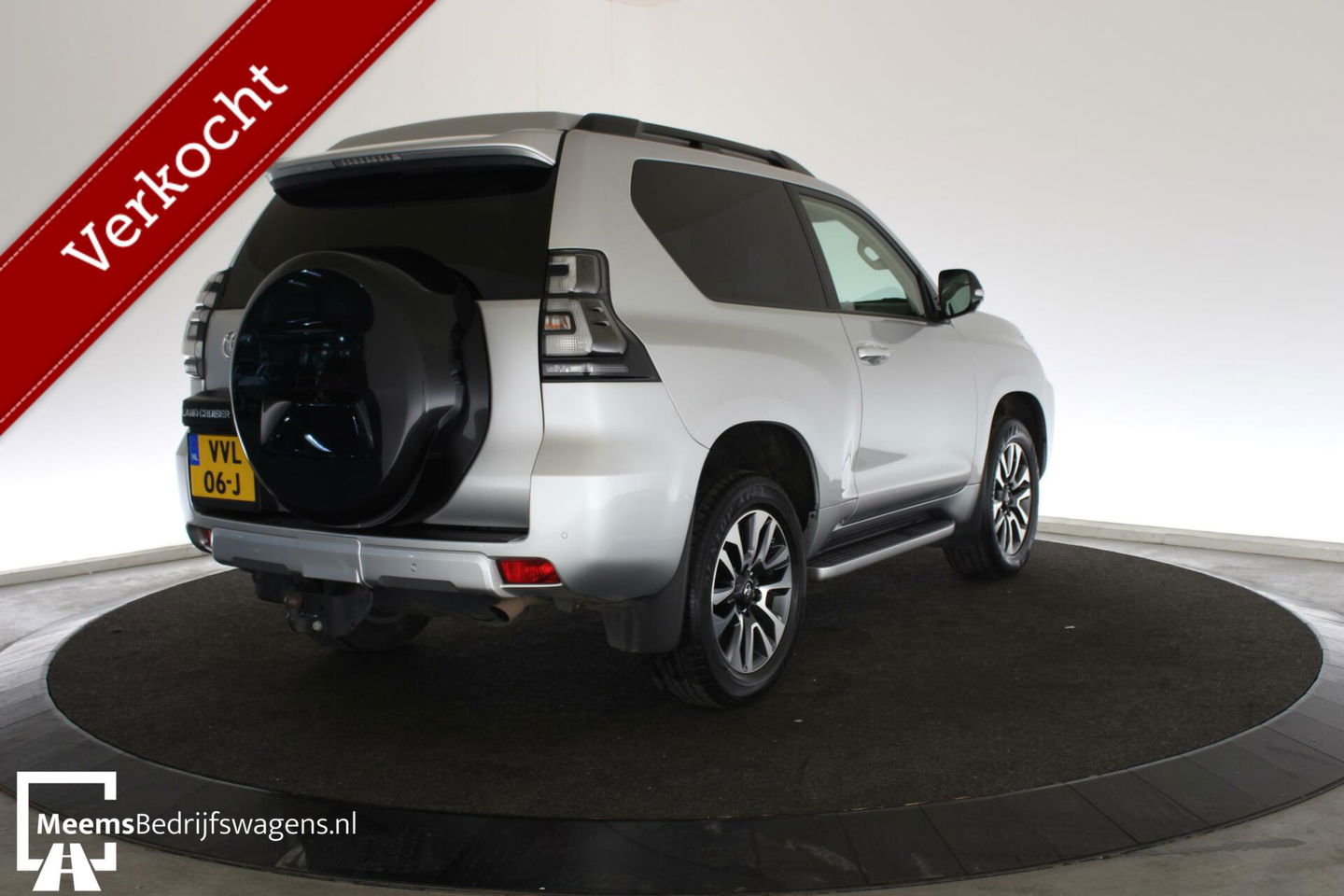 Toyota Land Cruiser 2.8 D-4D-F Professional - CARPLAY UNIEK!