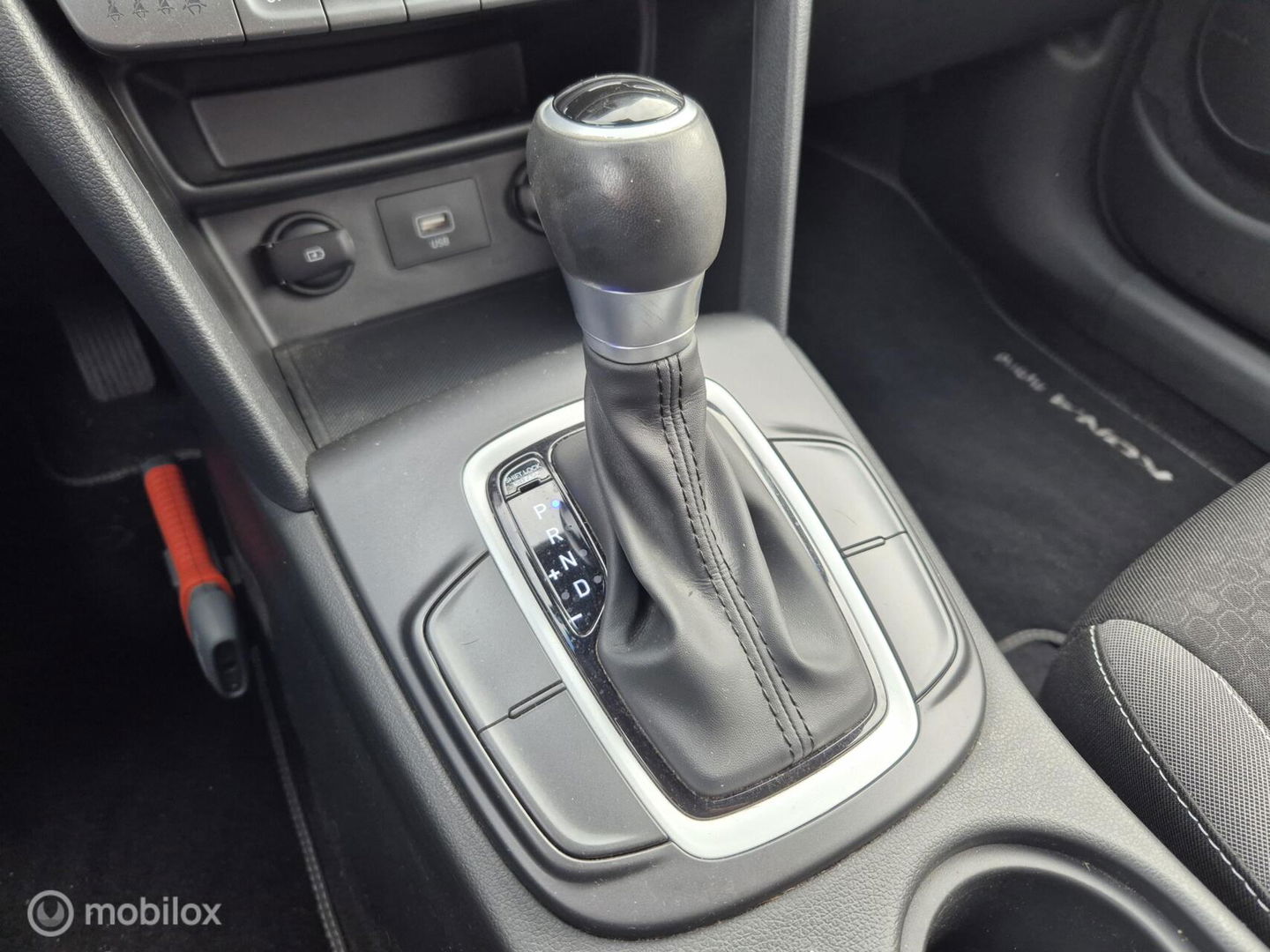 Hyundai Kona 1.6 GDI HEV Comfort, Trekhaak, Navi, Carplay