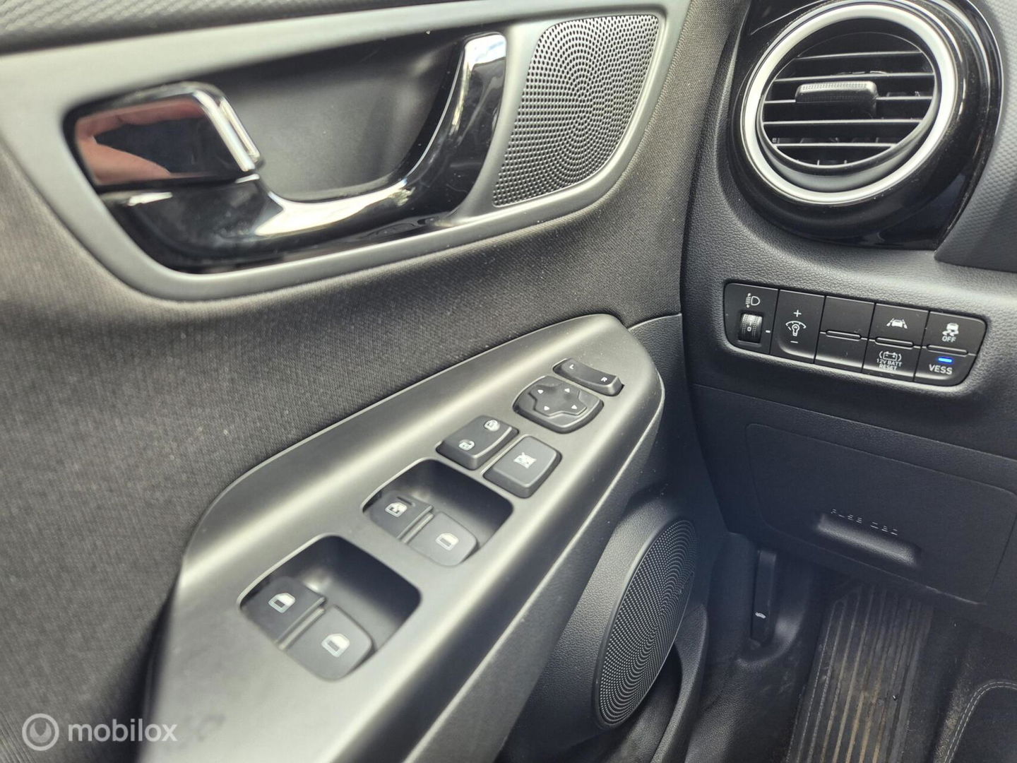 Hyundai Kona 1.6 GDI HEV Comfort, Trekhaak, Navi, Carplay