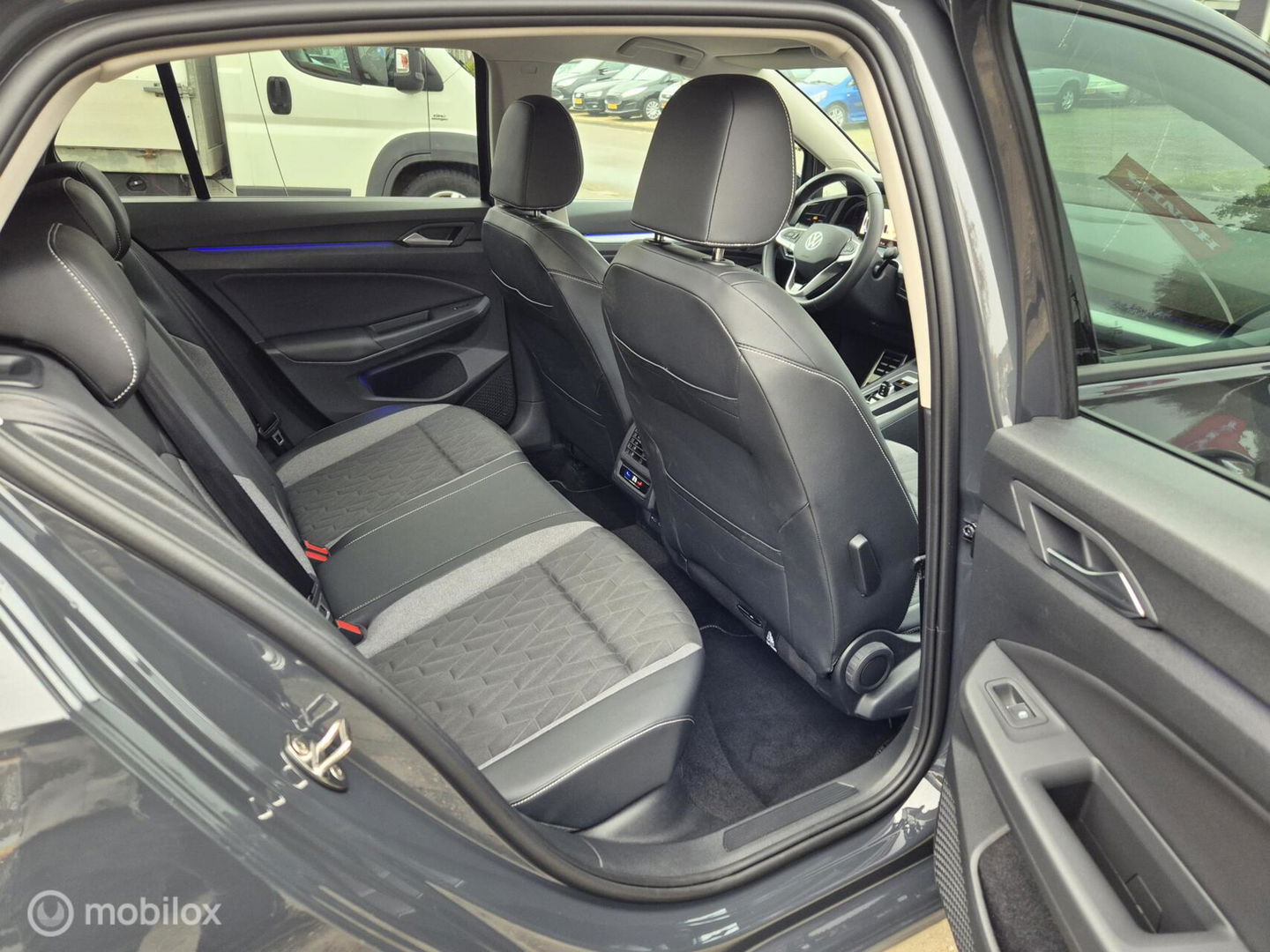 Volkswagen Golf 1.5 eTSI Goal, Automaat, Navi, All Season