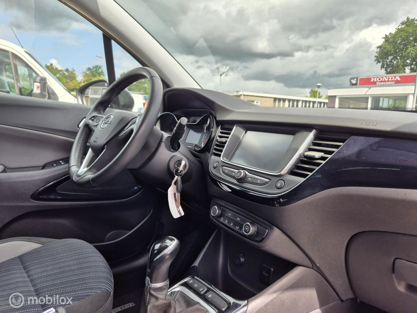 Opel Crossland X 1.2 120 Jaar Edition, Carplay, LED, NAP!