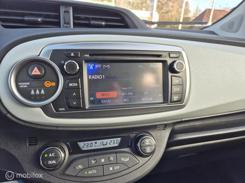 Toyota Yaris 1.5 Hybrid Aspiration, 100% Dealer onderhouden!