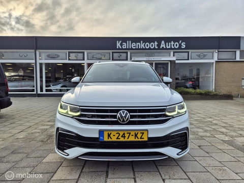 Volkswagen Tiguan 1.5 TSI R-Line, Trekhaak, Dealer onderhoud