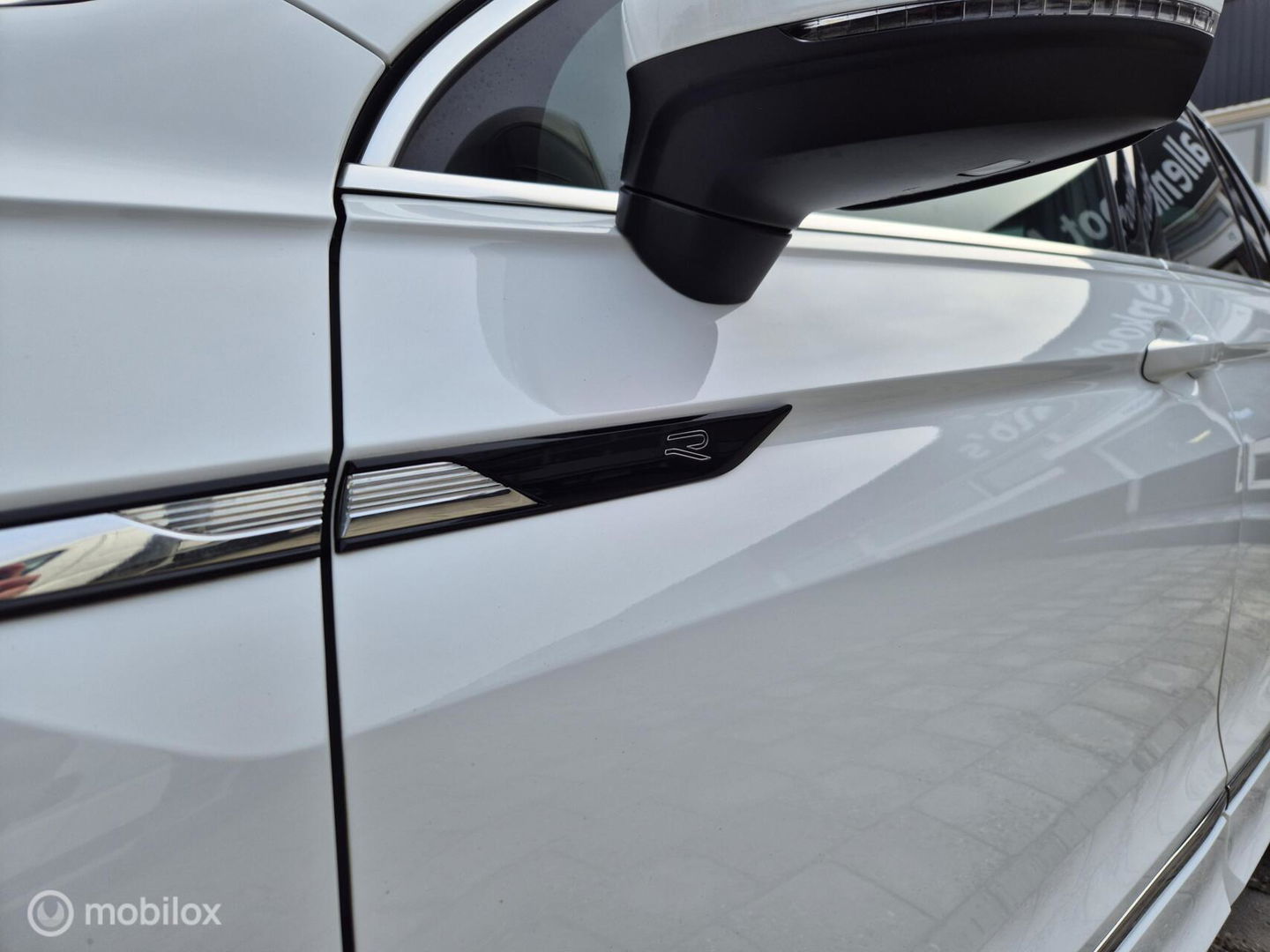 Volkswagen Tiguan 1.5 TSI R-Line, Trekhaak, Dealer onderhoud