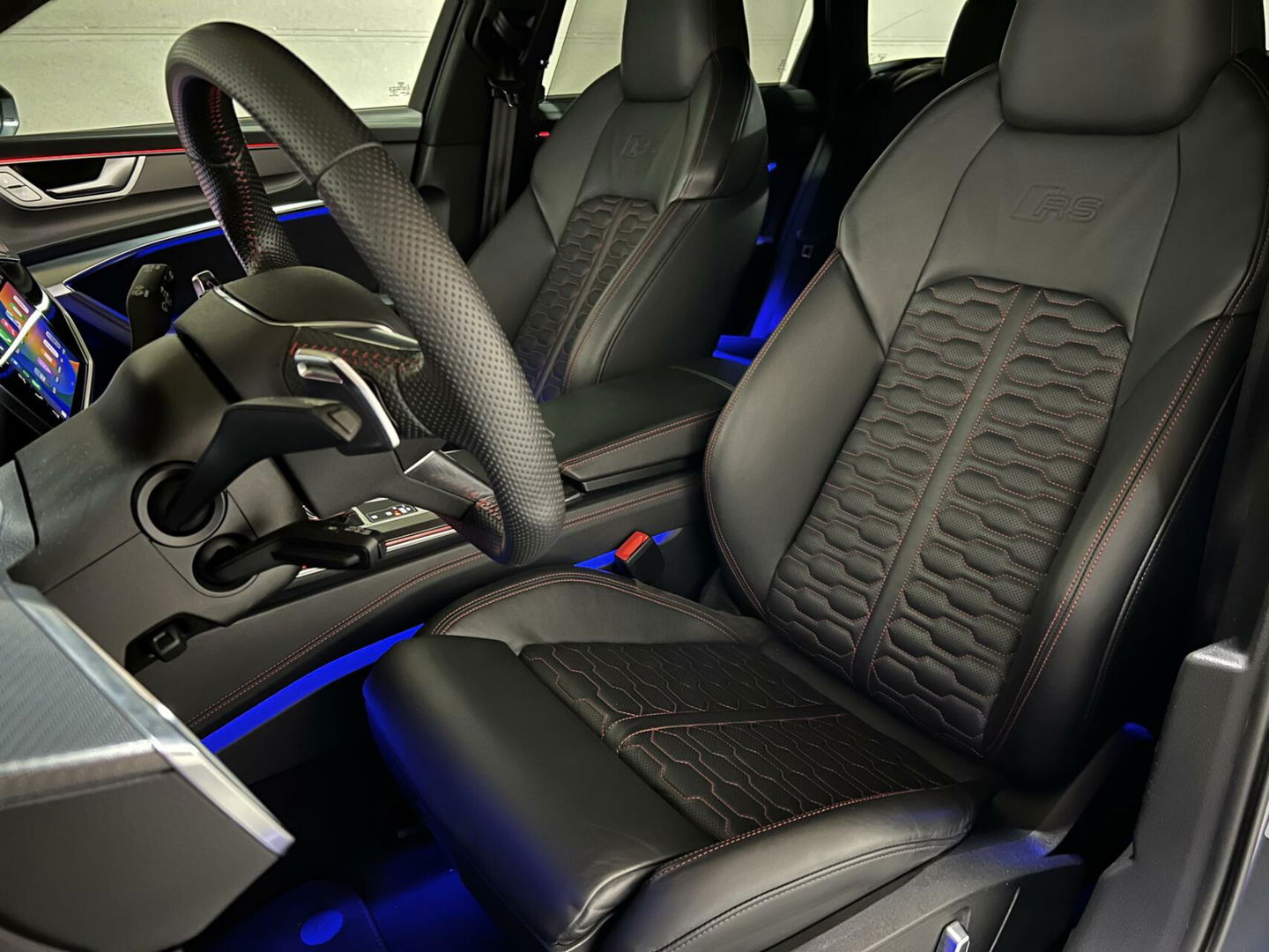 Audi RS6 Avant 4.0 TFSI Quattro Matgrijs Dynamic+ B&O 600PK