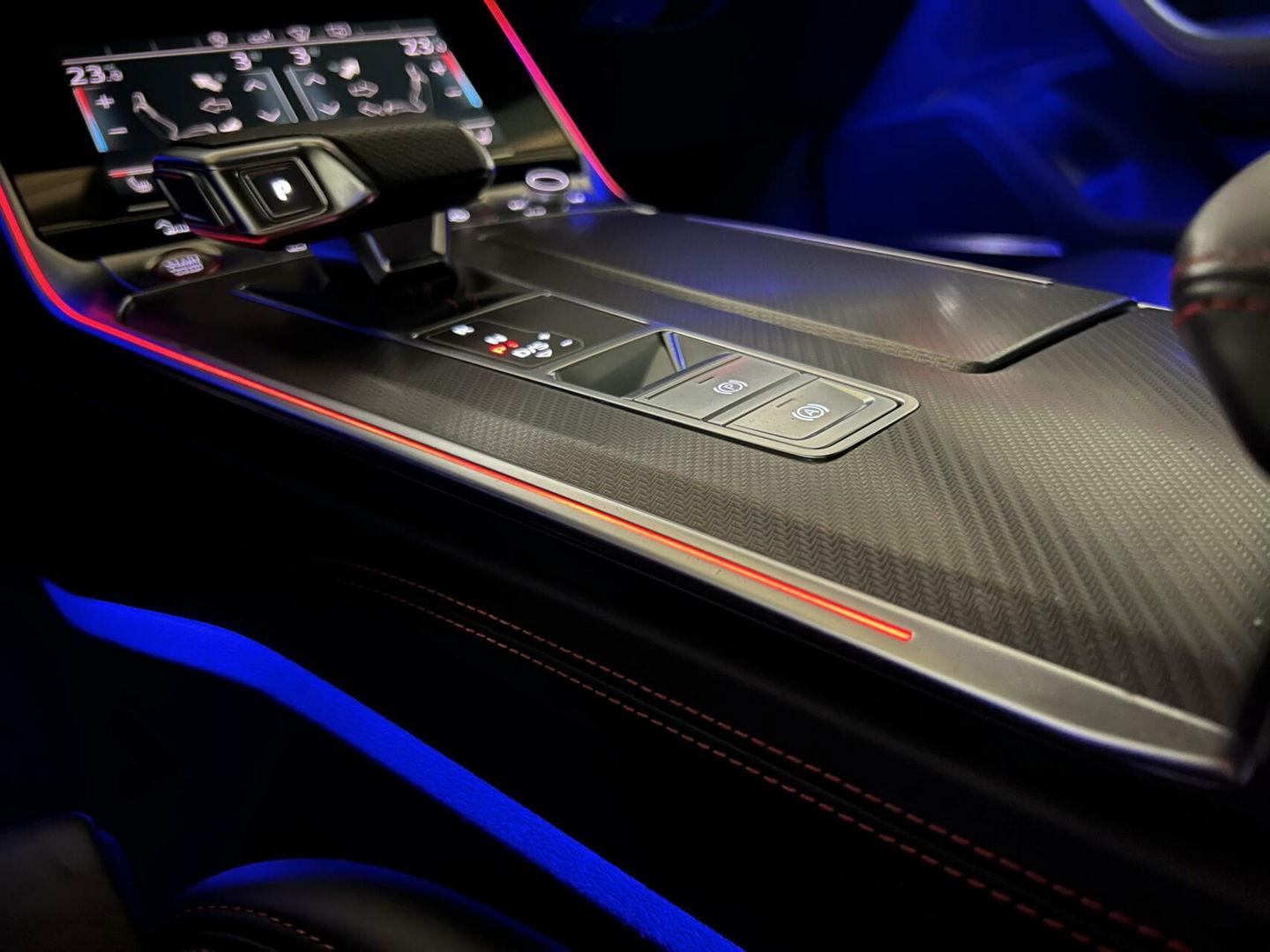 Audi RS6 Avant 4.0 TFSI Quattro Matgrijs Dynamic+ B&O 600PK