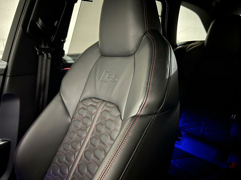 Audi RS6 Avant 4.0 TFSI Quattro Matgrijs Dynamic+ B&O 600PK