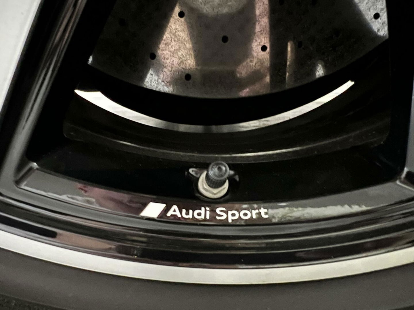 Audi RS6 Avant 4.0 TFSI Quattro Matgrijs Dynamic+ B&O 600PK