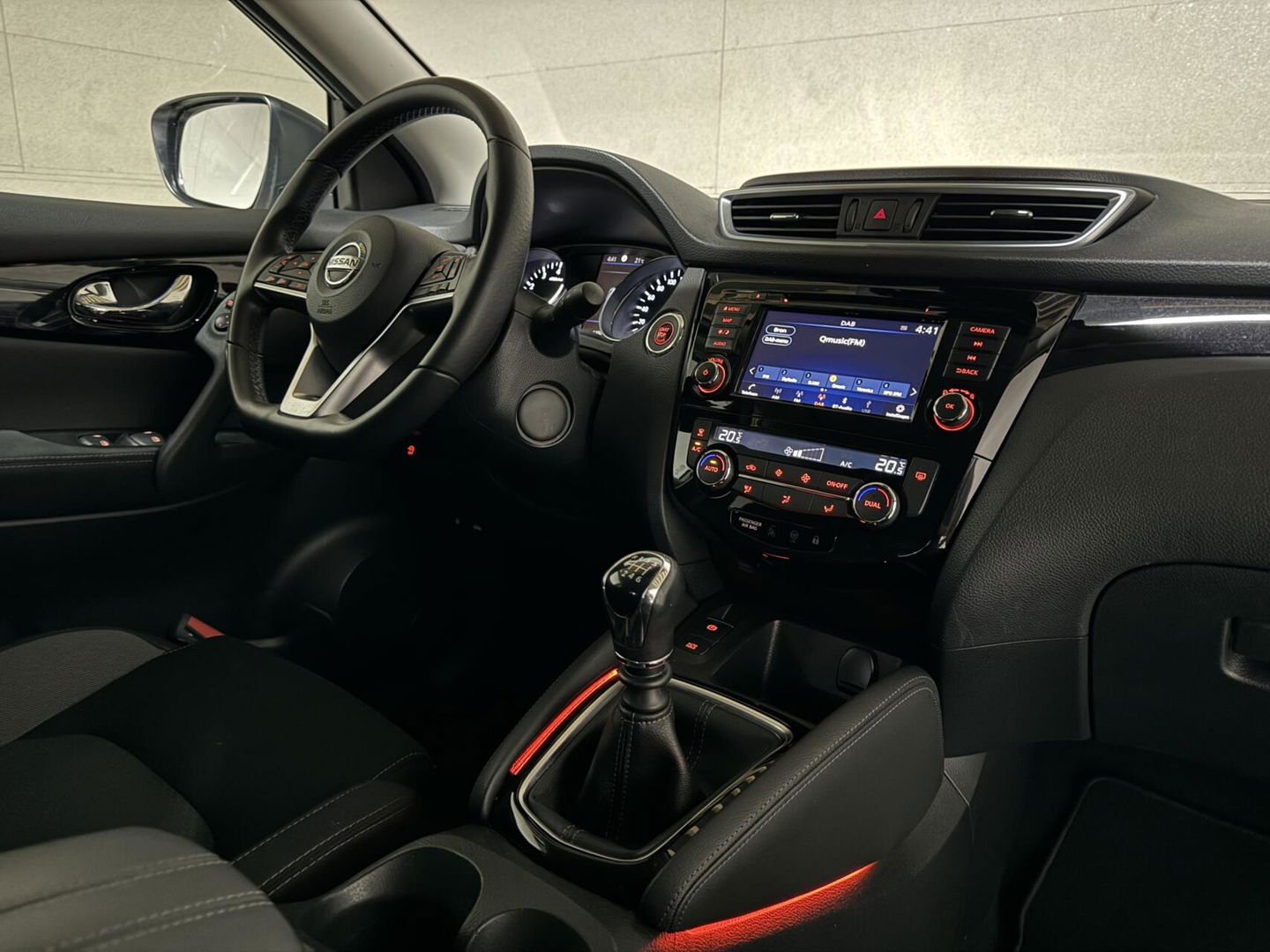 Nissan QASHQAI 1.3 DIG-T Pano 360° Navi Cruise NAP
