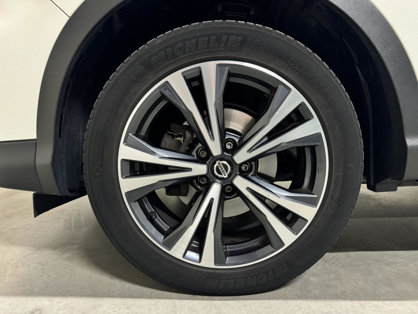 Nissan QASHQAI 1.3 DIG-T Pano 360° Navi Cruise NAP