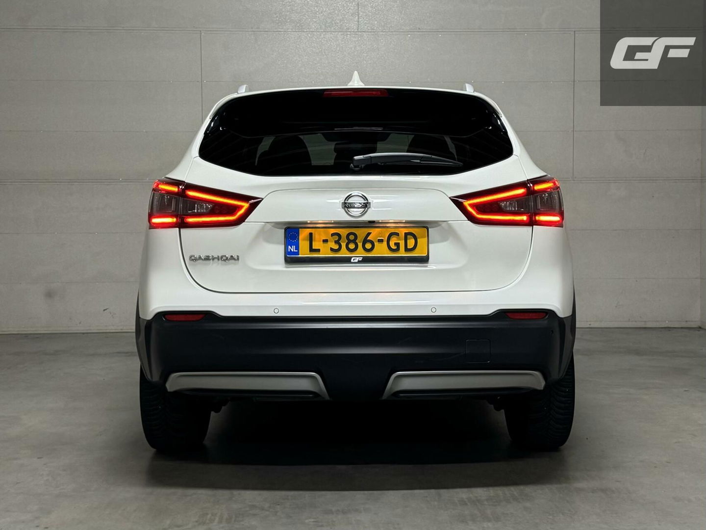 Nissan QASHQAI 1.3 DIG-T Pano 360° Navi Cruise NAP