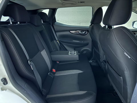 Nissan QASHQAI 1.3 DIG-T Pano 360° Navi Cruise NAP