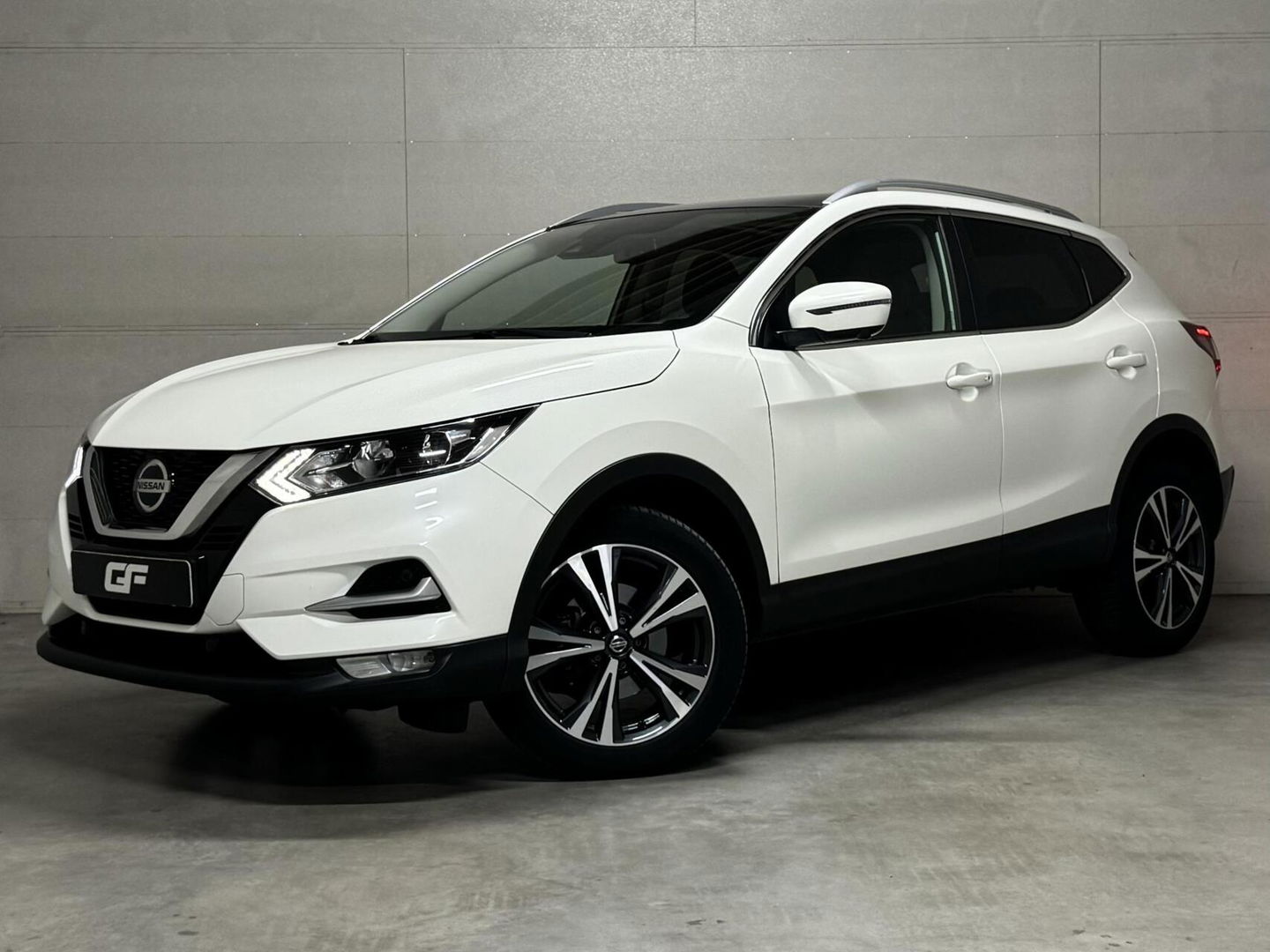 Nissan QASHQAI 1.3 DIG-T Pano 360° Navi Cruise NAP