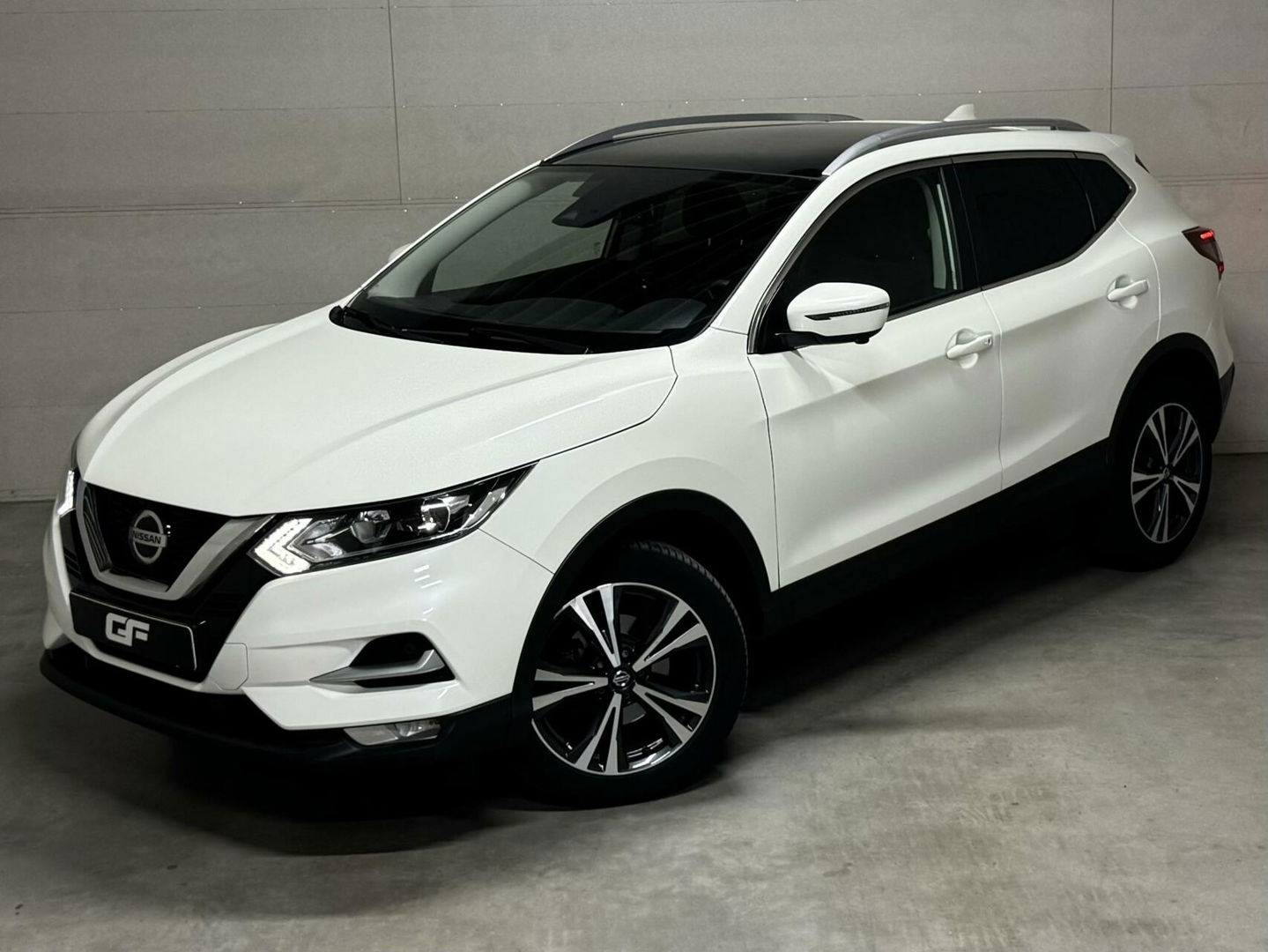 Nissan QASHQAI 1.3 DIG-T Pano 360° Navi Cruise NAP