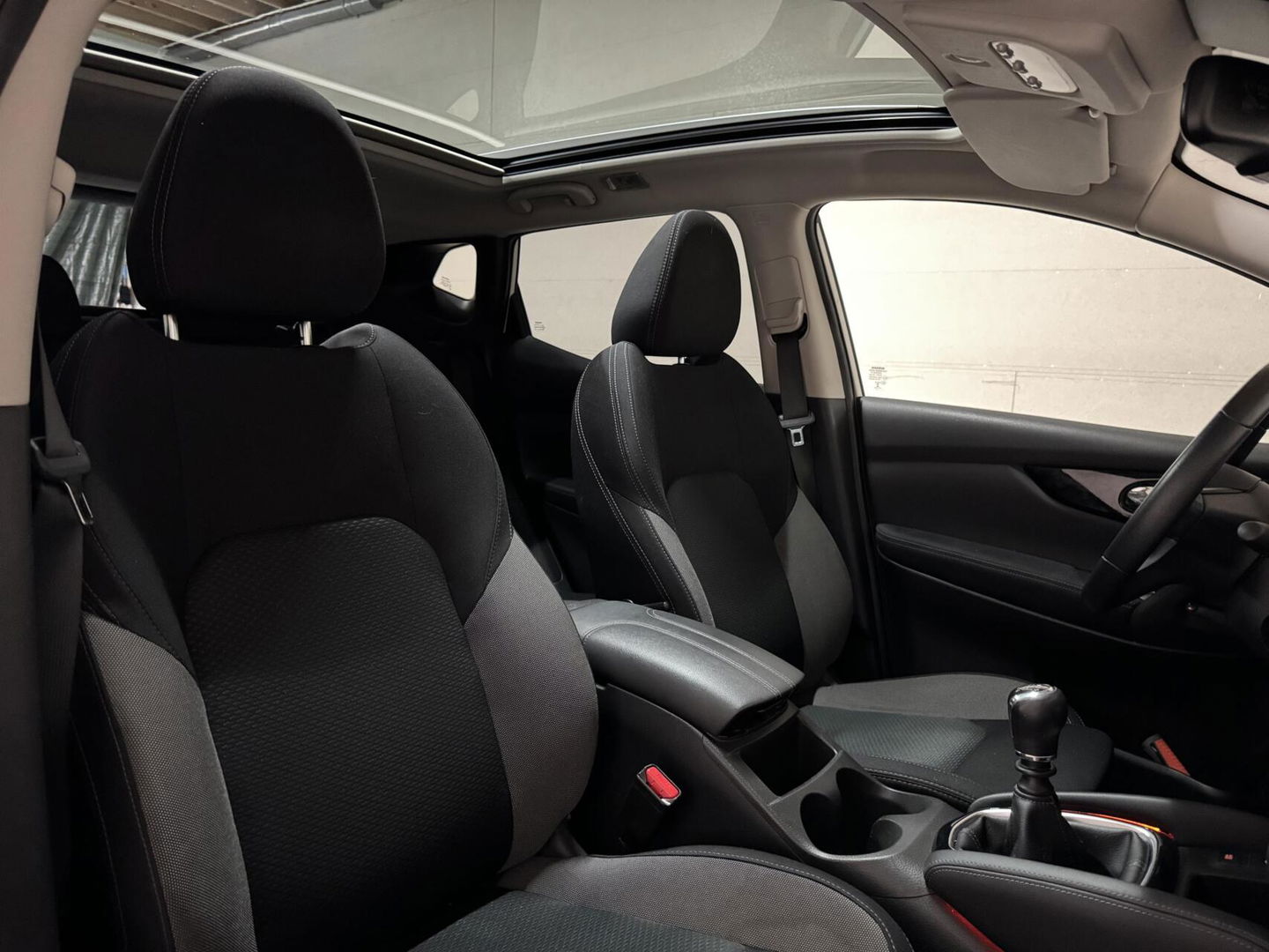 Nissan QASHQAI 1.3 DIG-T Pano 360° Navi Cruise NAP