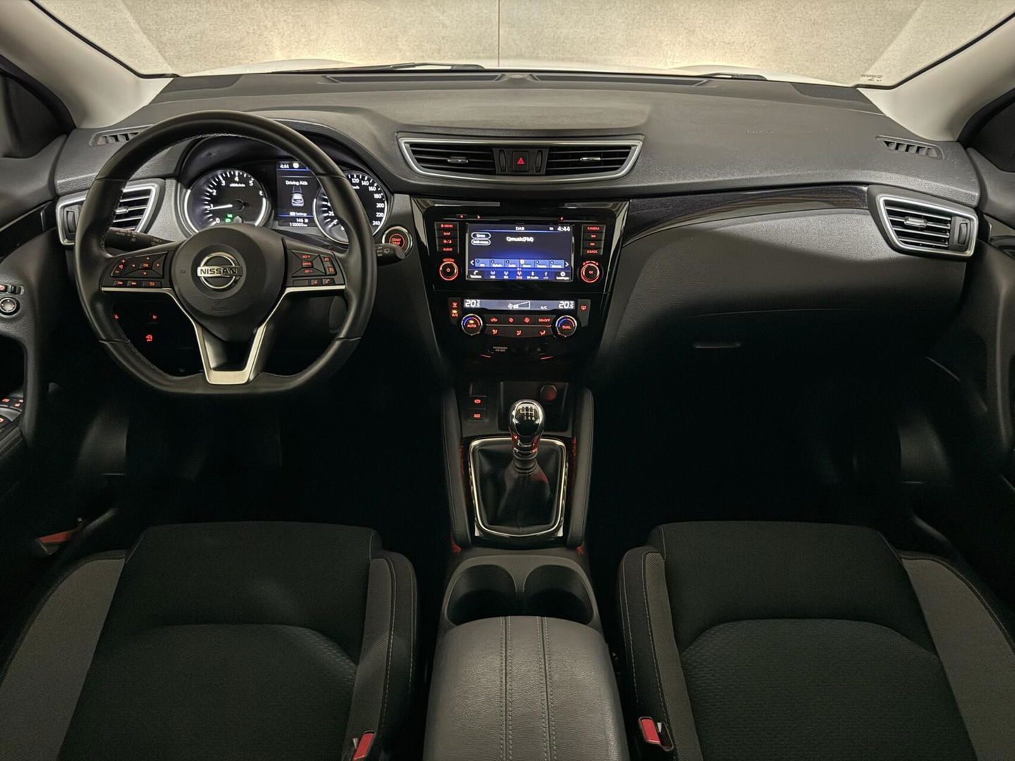 Nissan QASHQAI 1.3 DIG-T Pano 360° Navi Cruise NAP