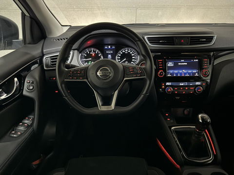 Nissan QASHQAI 1.3 DIG-T Pano 360° Navi Cruise NAP