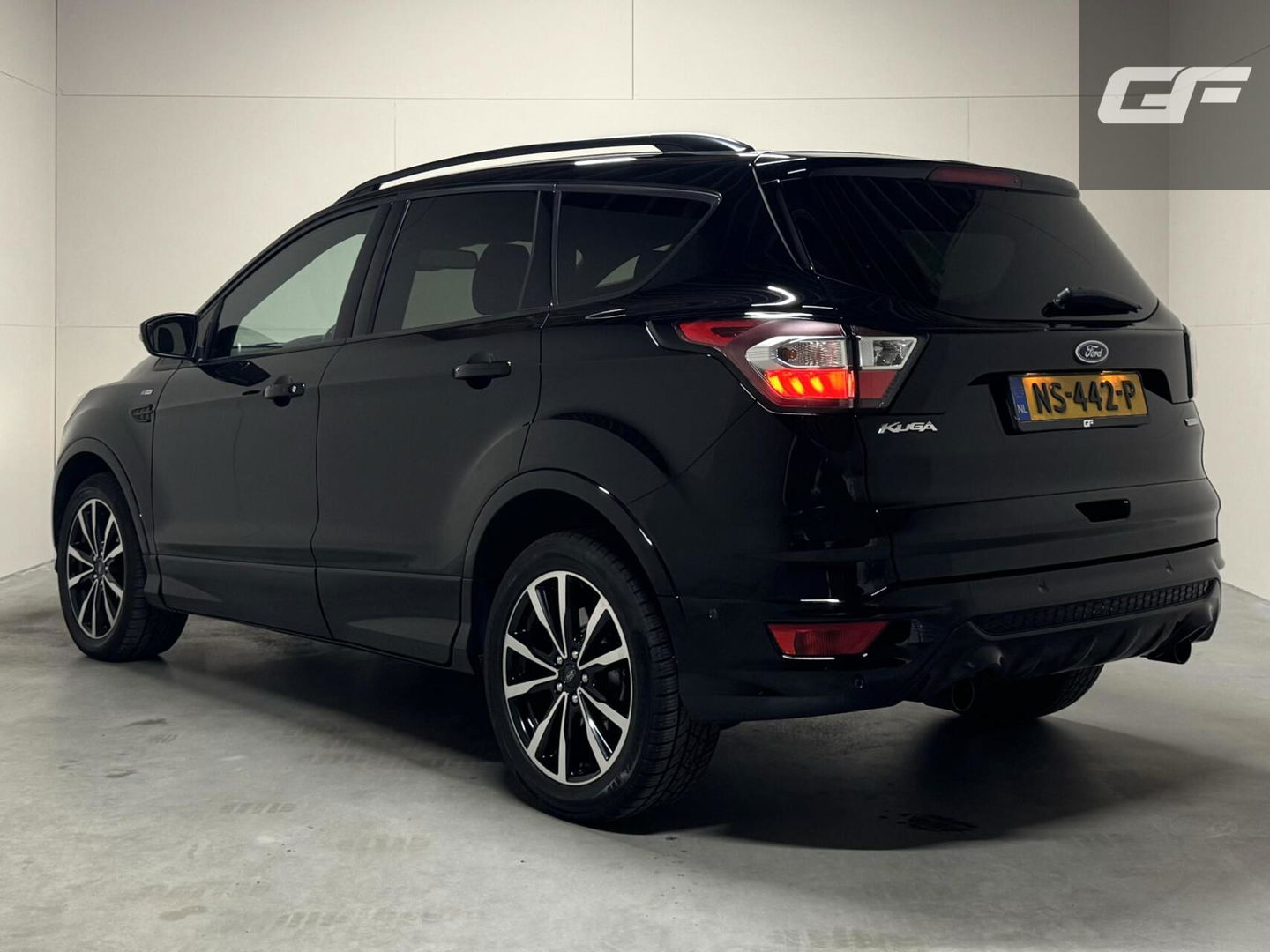 Ford Kuga 1.5 EcoBoost ST Line Navi Cruise Carplay PDC NAP