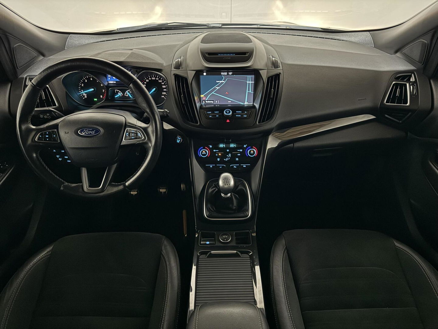 Ford Kuga 1.5 EcoBoost ST Line Navi Cruise Carplay PDC NAP