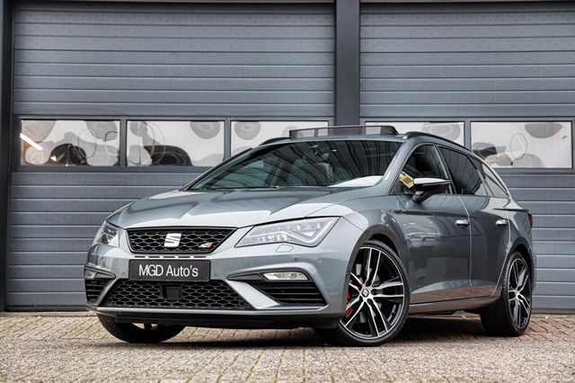SEAT Leon - ST 2.0 TSI CUPRA 300 /PANODAK/ACC/CARPLAY/SEAT-SOUND/PDC/STOELVERW.!