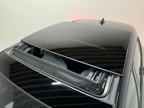 Volkswagen Golf 1.5 eTSI R-Line Pano Harman/Kardon Carplay Sfeer