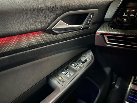Volkswagen Golf 1.5 eTSI R-Line Pano Harman/Kardon Carplay Sfeer