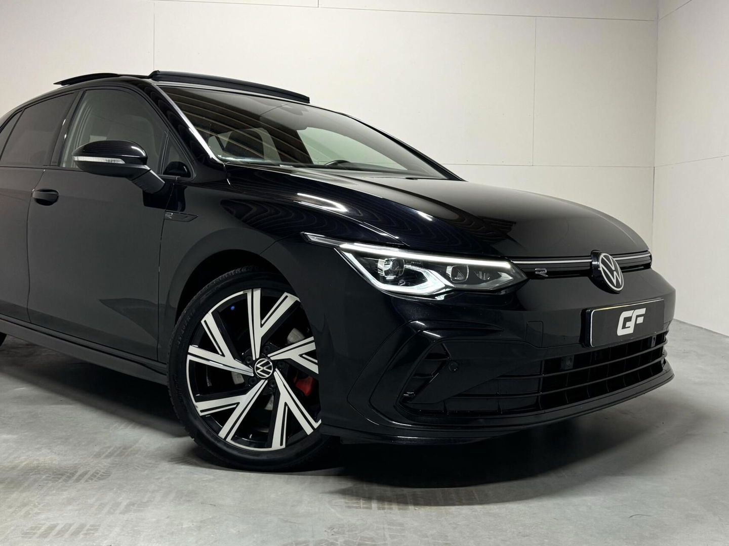 Volkswagen Golf 1.5 eTSI R-Line Pano Harman/Kardon Carplay Sfeer