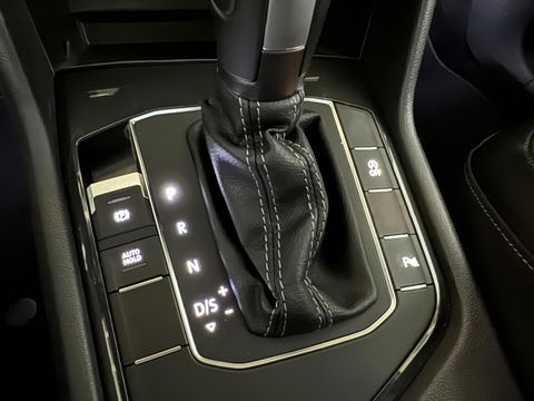 Volkswagen Tiguan 1.5 TSI ACT 2X R-Line Pano Virtual ACC NAP