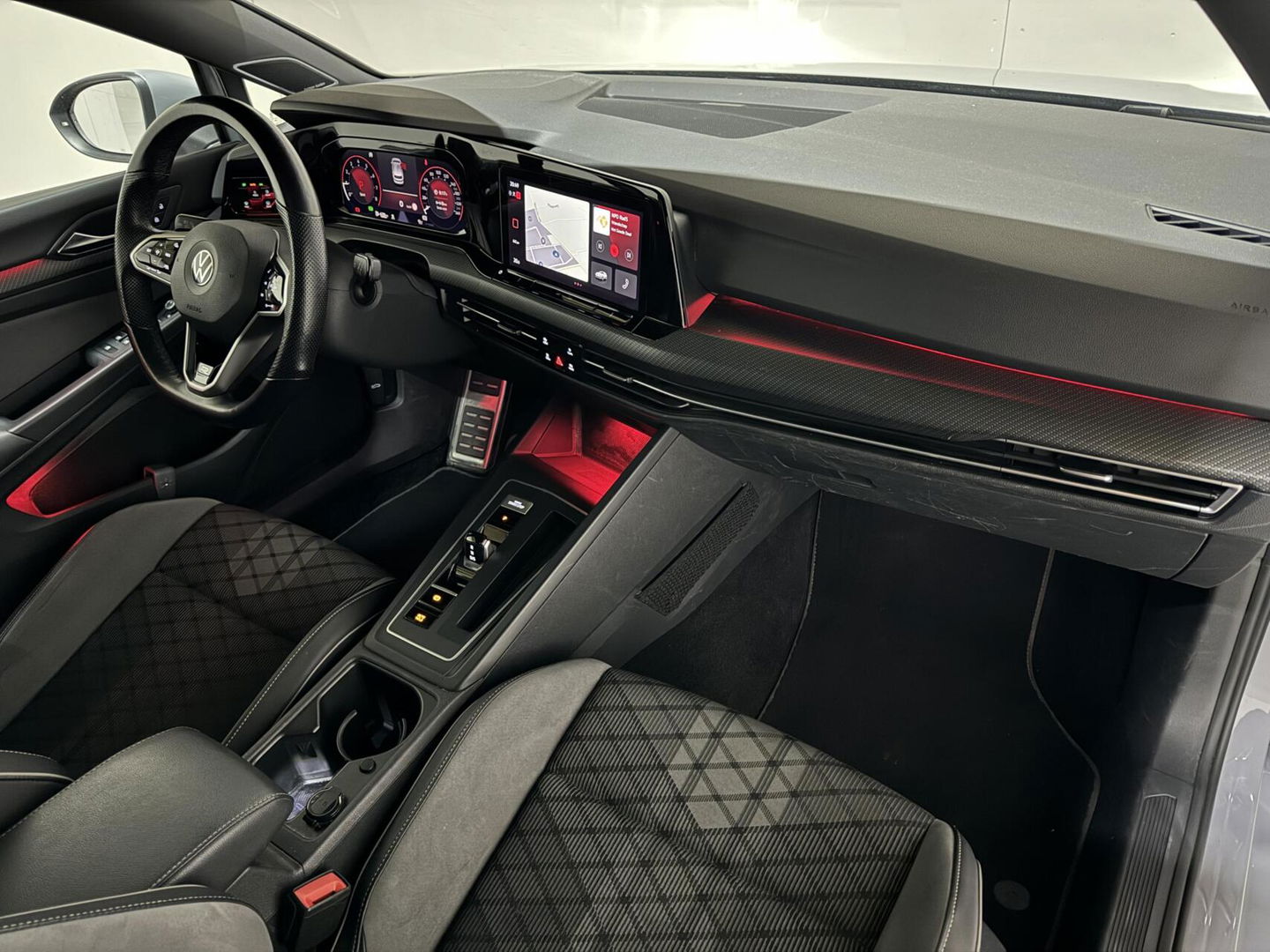 Volkswagen Golf 1.5 eTSI R-Line Pano Harman/Kardon Sfeer NAP