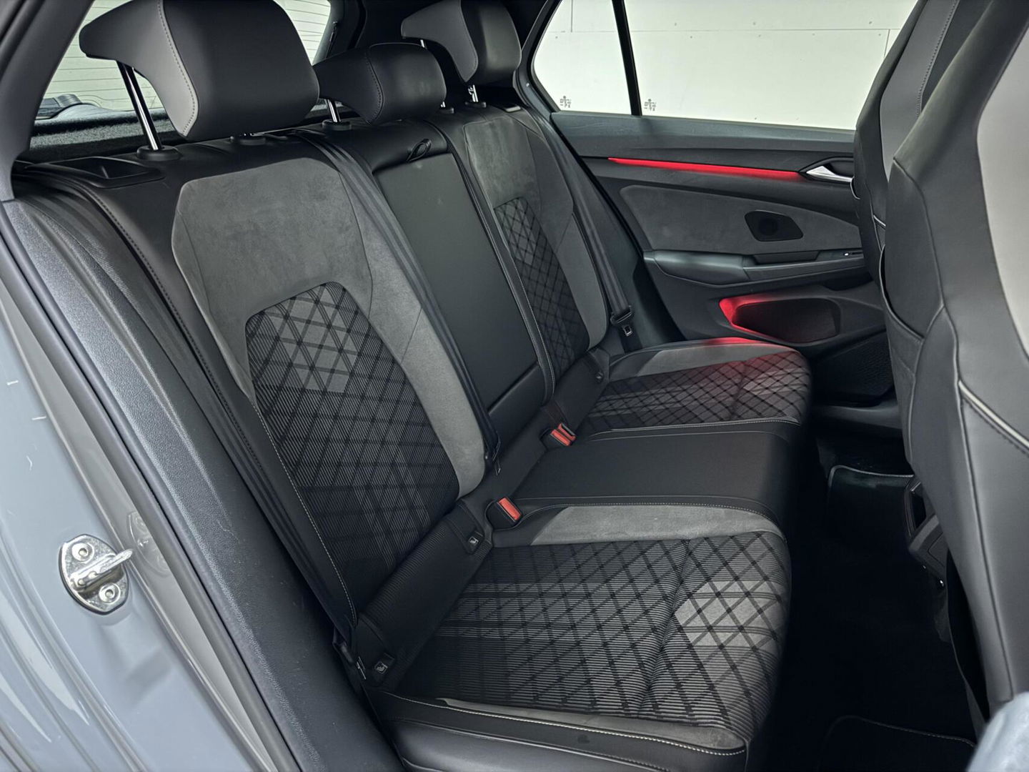 Volkswagen Golf 1.5 eTSI R-Line Pano Harman/Kardon Sfeer NAP