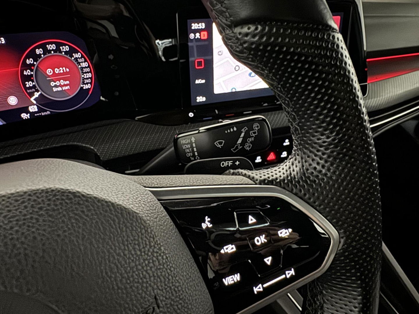 Volkswagen Golf 1.5 eTSI R-Line Pano Harman/Kardon Sfeer NAP