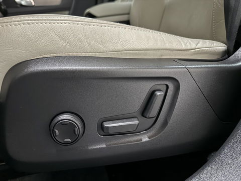 Volvo XC40 1.5 T4 Recharge Inscription Pano Leer Carplay Camera