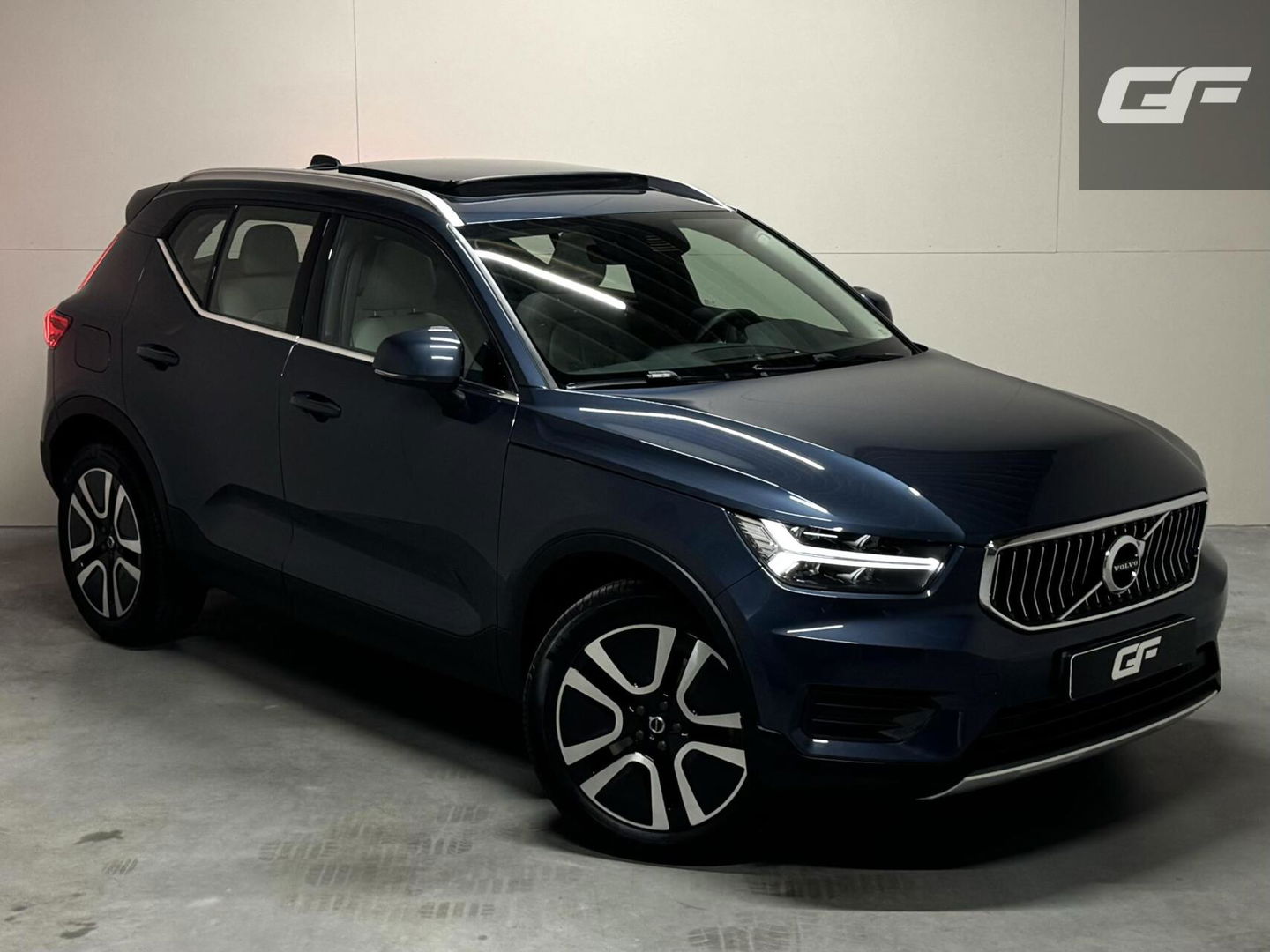 Volvo XC40 1.5 T4 Recharge Inscription Pano Leer Carplay Camera