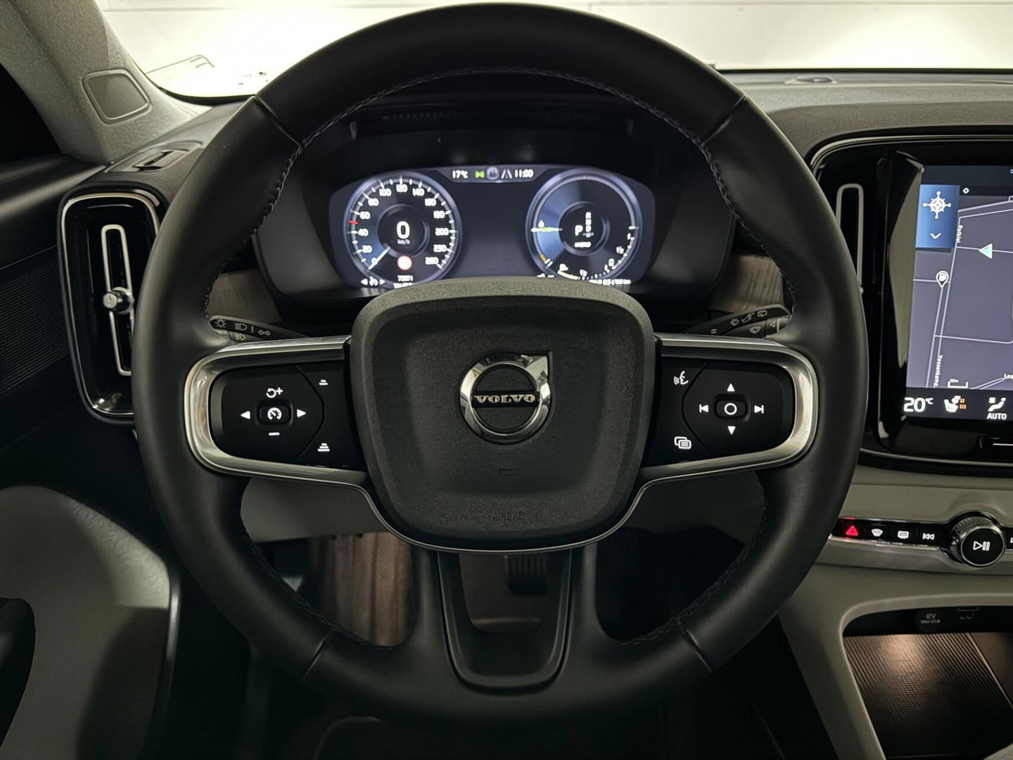 Volvo XC40 1.5 T4 Recharge Inscription Pano Leer Carplay Camera