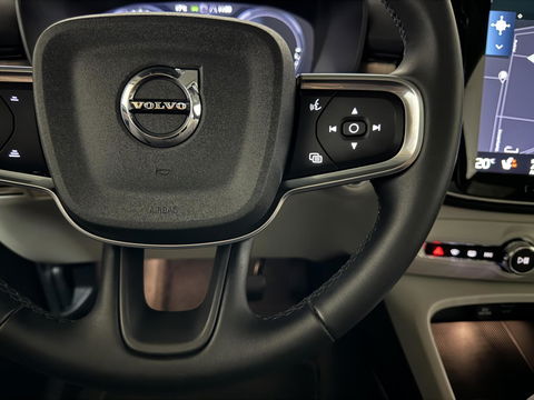 Volvo XC40 1.5 T4 Recharge Inscription Pano Leer Carplay Camera