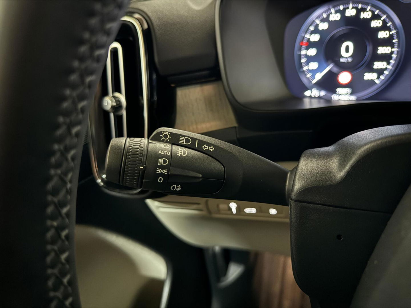 Volvo XC40 1.5 T4 Recharge Inscription Pano Leer Carplay Camera