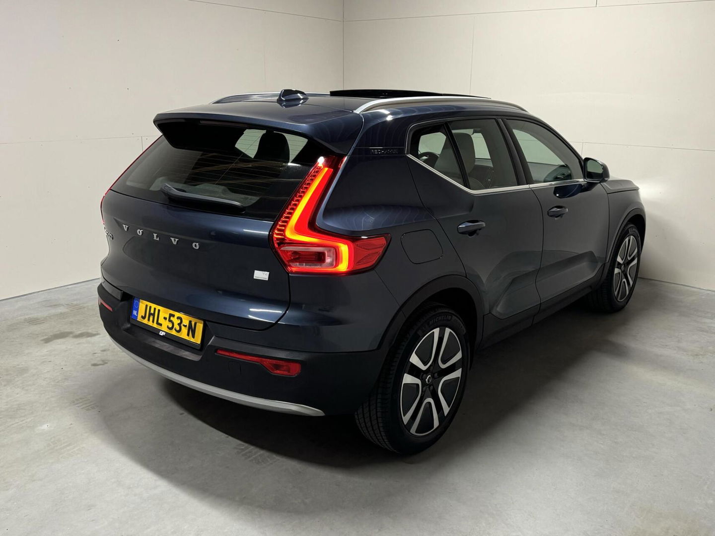Volvo XC40 1.5 T4 Recharge Inscription Pano Leer Carplay Camera