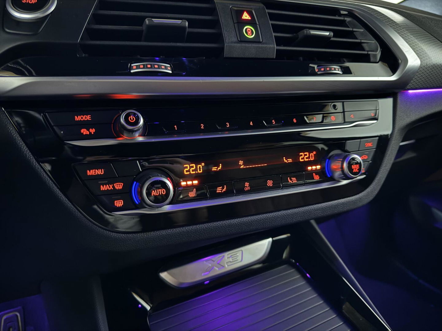 BMW X3 xDrive30e M-Sport Pano Leer Camera HUD Trekh. Sfeer NAP