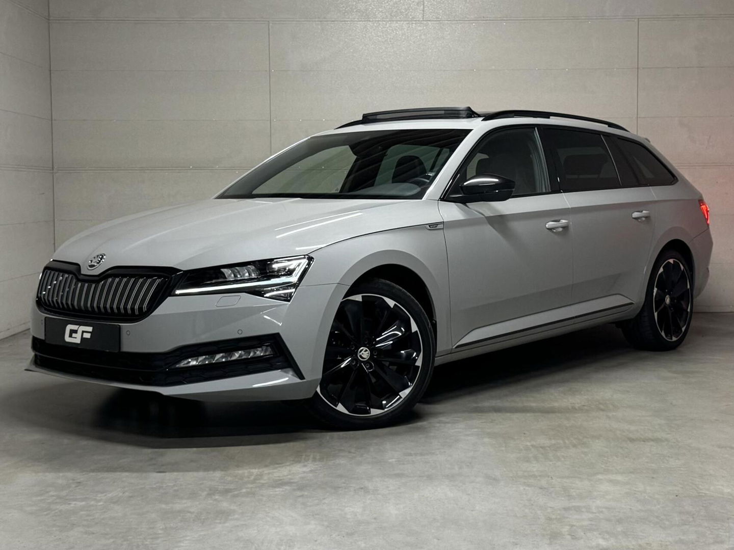 Škoda Superb Combi 1.4 TSI iV Sportline Pano Canton Memory Sfeer Camera