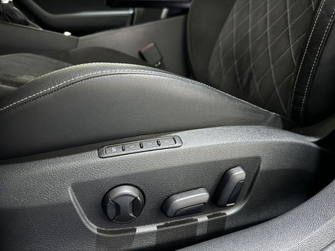 Škoda Superb Combi 1.4 TSI iV Sportline Pano Canton Memory Sfeer Camera