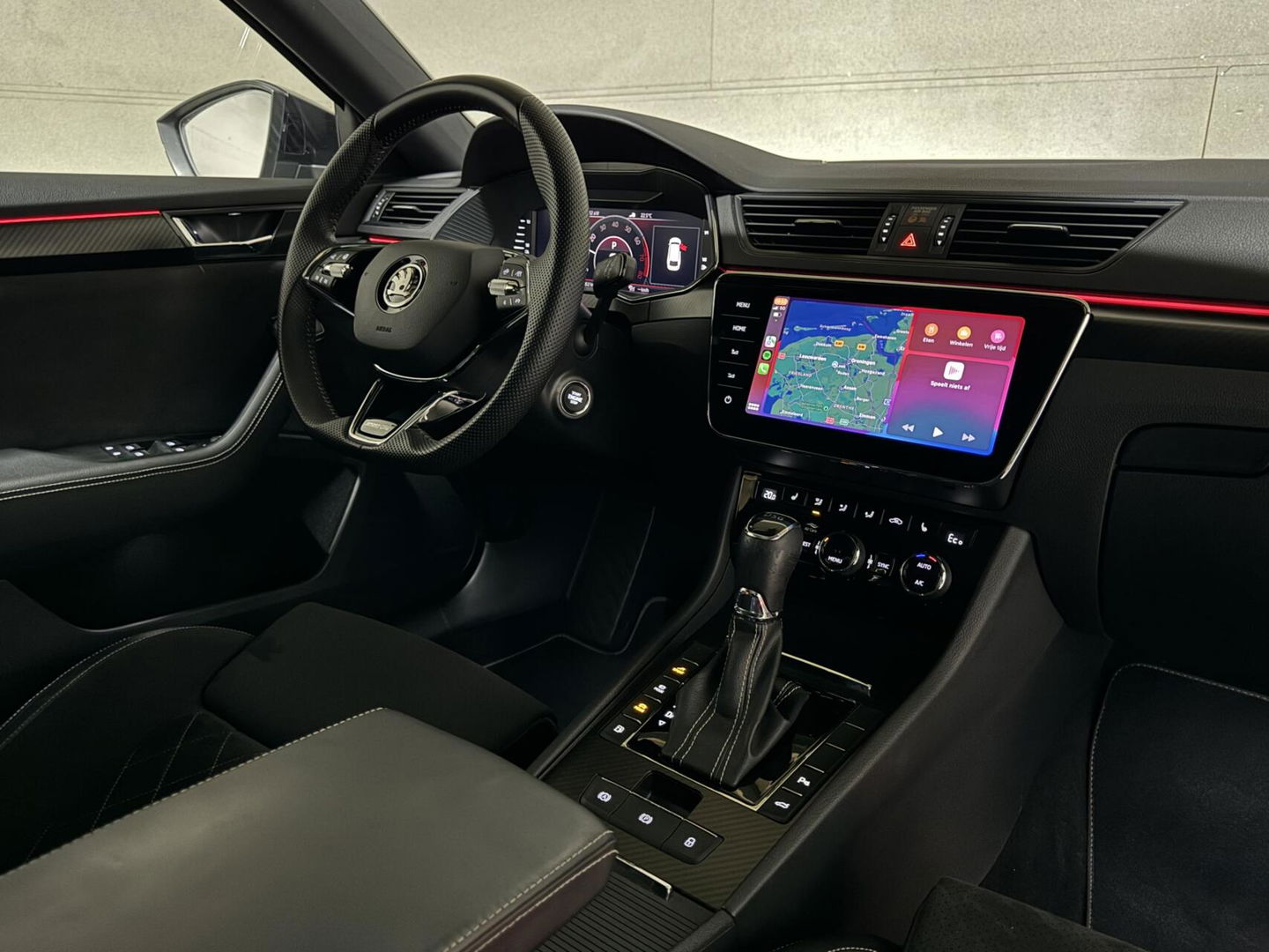 Škoda Superb Combi 1.4 TSI iV Sportline Pano Canton Memory Sfeer Camera