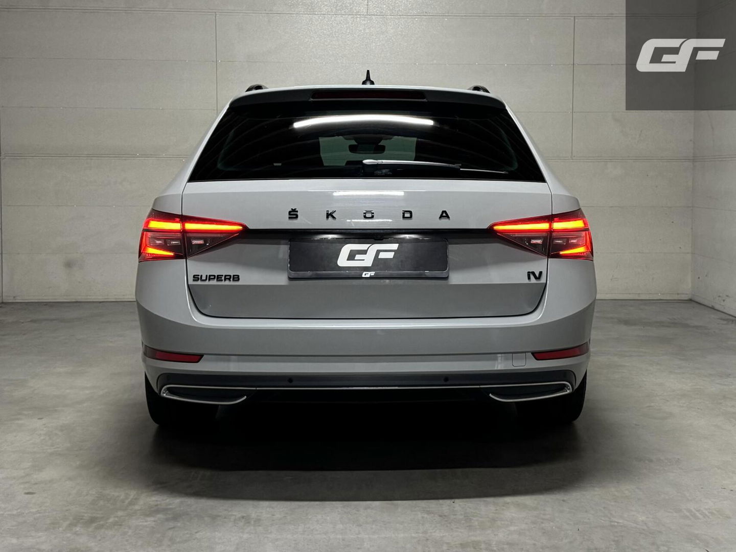 Škoda Superb Combi 1.4 TSI iV Sportline Pano Canton Memory Sfeer Camera