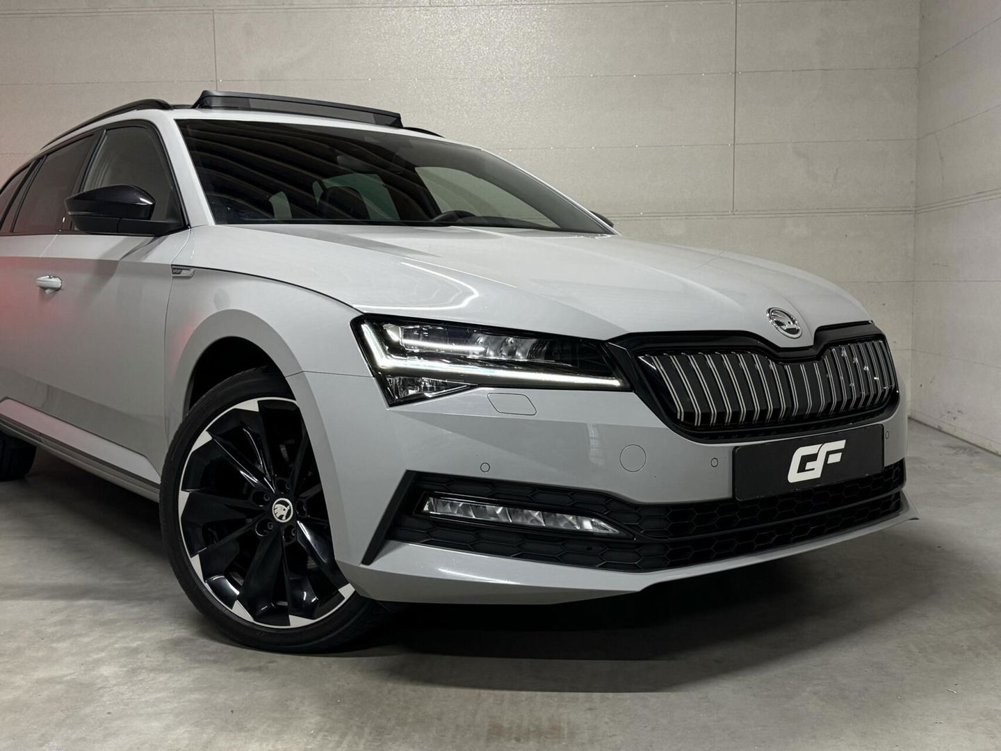 Škoda Superb Combi 1.4 TSI iV Sportline Pano Canton Memory Sfeer Camera